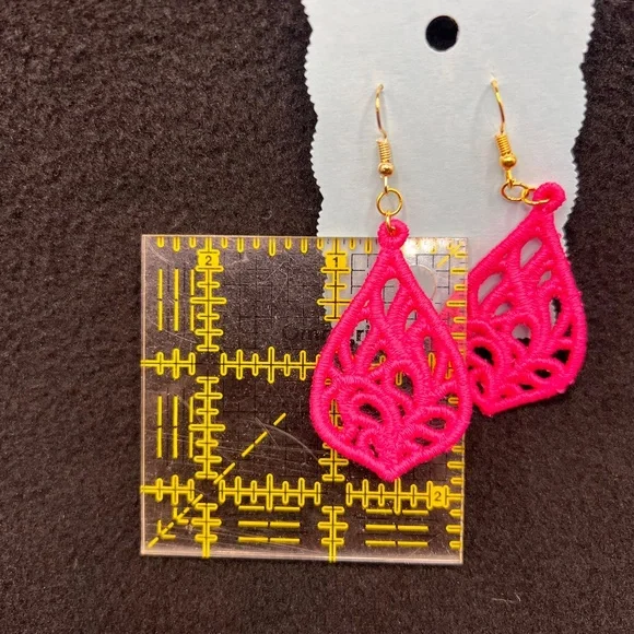 Homemade Pink Lace Teardrop Earrings - Picture 3 of 5
